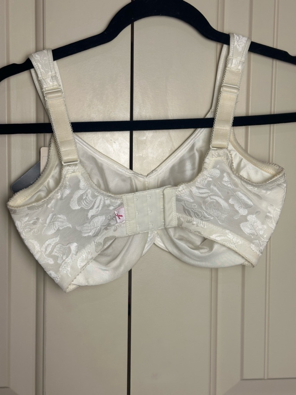 Bra - Picture 10 of 13